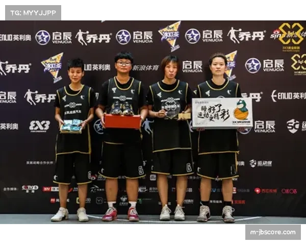 八(2)班谢嘉铭决赛上演“王者时刻”,梦幻脚步与关键防守助队登顶 八(2)班谢嘉铭决赛上演“王者时刻”,梦幻脚步与关键防守助队登顶