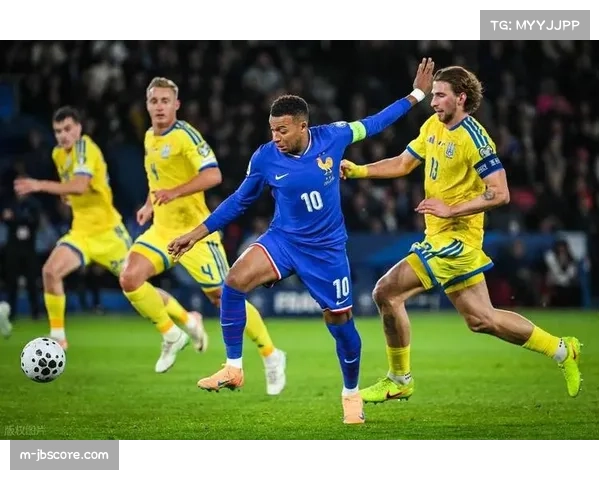 法国4-0大胜乌克兰提前晋级世界杯，姆巴佩两射一传主导比赛